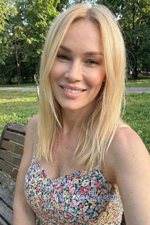 226935 - Tetiana Et&agrave;: 53 - Ucraina