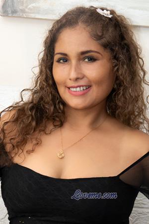 Ladies of Per&ugrave;