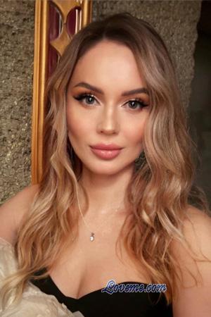 227362 - Olga Et&agrave;: 35 - Ucraina