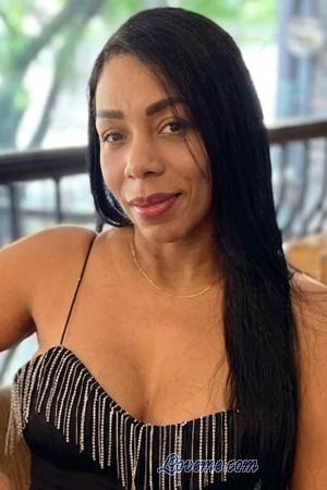 227379 - Julia Et&agrave;: 41 - Colombia