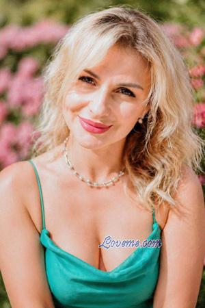 227471 - Svetlana Et&agrave;: 49 - Ucraina