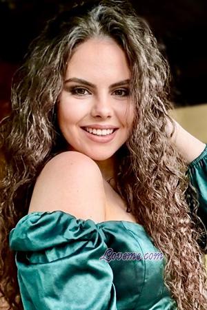 227655 - Nataly Et&agrave;: 18 - Ucraina