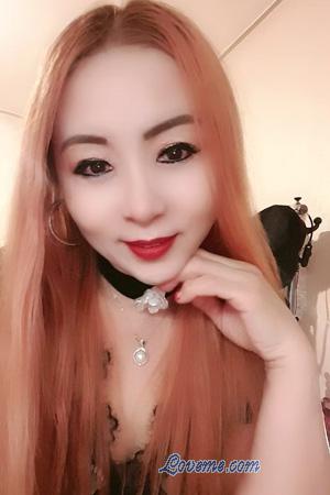 227850 - Yujie Et&agrave;: 57 - Cina