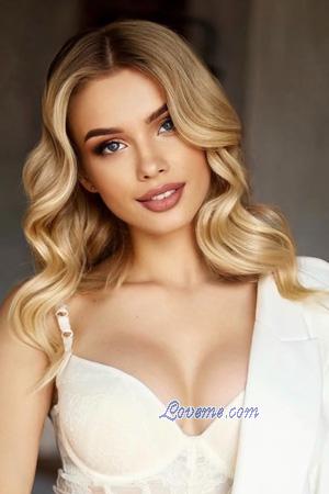 227853 - Tatyana Et&agrave;: 31 - Ucraina