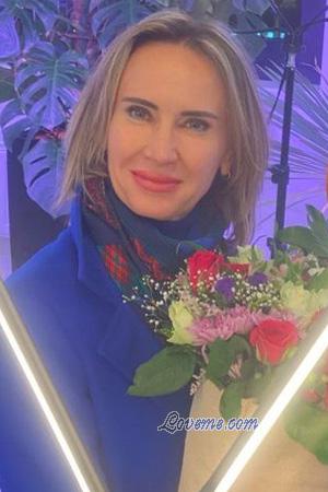 227953 - Liudmyla Et&agrave;: 49 - Ucraina