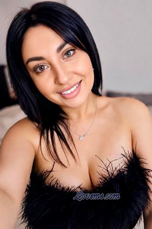 228082 - Vika Et&agrave;: 27 - Ucraina