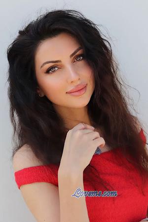 228554 - Nataliia Et&agrave;: 39 - Ucraina