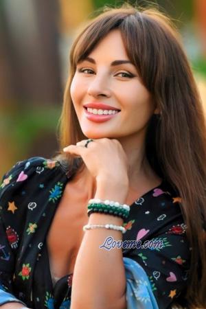 228733 - Kateryna Et&agrave;: 39 - Ucraina