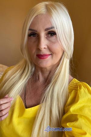 228770 - Svitlana Et&agrave;: 63 - Ucraina