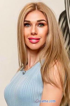 229447 - Svitlana Et&agrave;: 44 - Ucraina