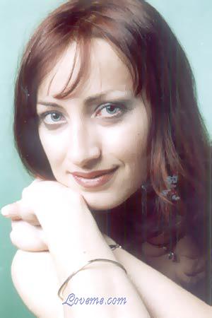 52813 - Lyuba Età: 29 - Russia