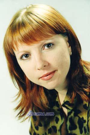 53356 - Elena Età: 33 - Russia