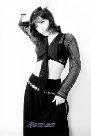 53382 - Anna Et&agrave;: 22 - Ucraina