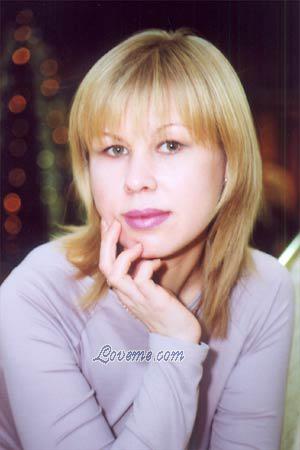 56638 - Natalia Età: 33 - Russia