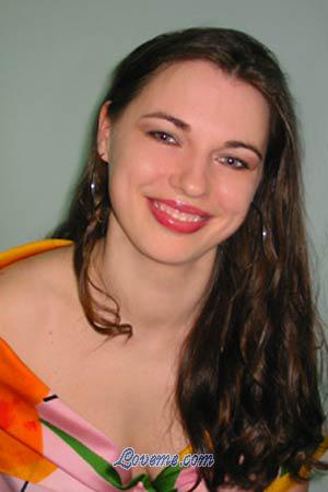 65729 - Svetlana Età: 34 - Russia