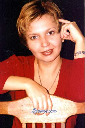 69915 - Olesya Età: 33 - Russia