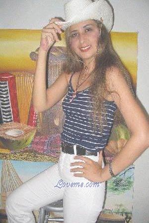 70225 - Sandra Et&agrave;: 32 - Colombia