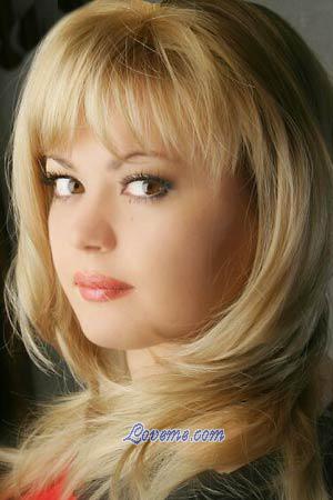 71542 - Elena Età: 29 - Ucraina