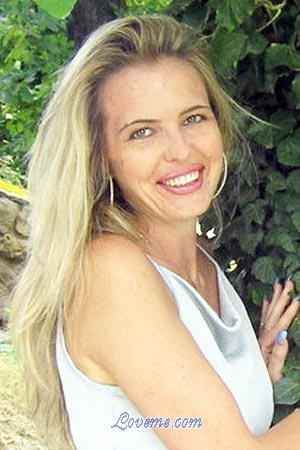 72100 - Natalia Et&agrave;: 30 - Russia