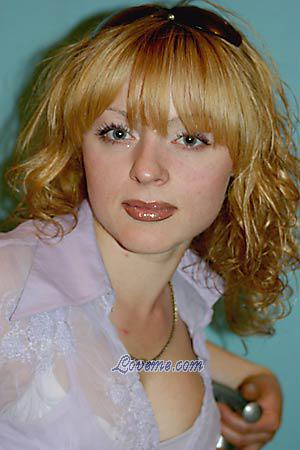 72391 - Alina Età: 30 - Ucraina