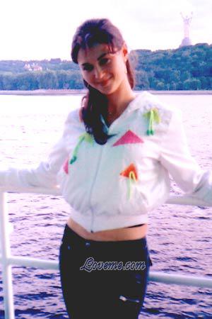 73996 - Viktoriya Et&agrave;: 25 - Ucraina