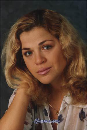 74312 - Natalia Età: 37 - Russia