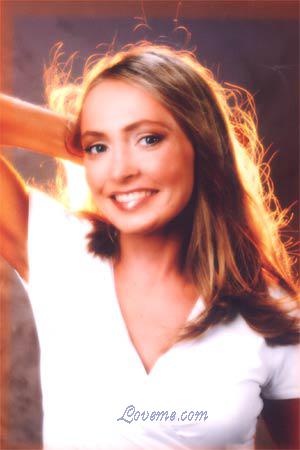 76904 - Zhanna Età: 35 - Russia