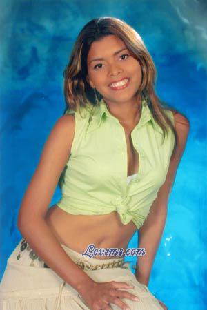 78184 - Ligia Margarita Età: 28 - Colombia