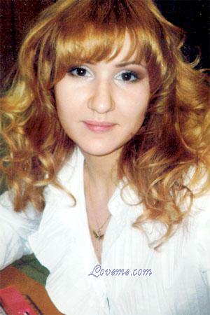 84405 - Alena Età: 31 - Russia