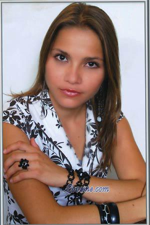 84883 - Diana Età: 24 - Colombia