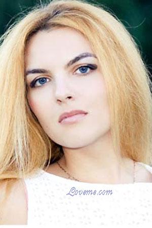 88441 - Anna Età: 26 - Ucraina