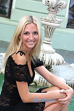 88588 - Ekaterina Età: 26 - Ucraina