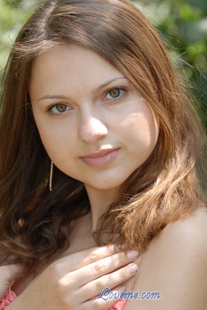 96679 - Elena Età: 25 - Ucraina