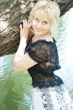 98726 - Elena Età: 41 - Ucraina