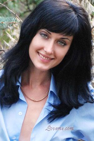 98882 - Valeria Età: 23 - Ucraina